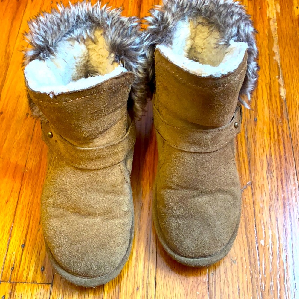 Bear paw size 1 girl boots GOOD CONDITION